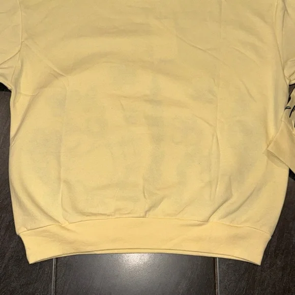 Disney Winnie the Pooh Yellow Floral Crewneck Sweatshirt - Picture 10 of 12